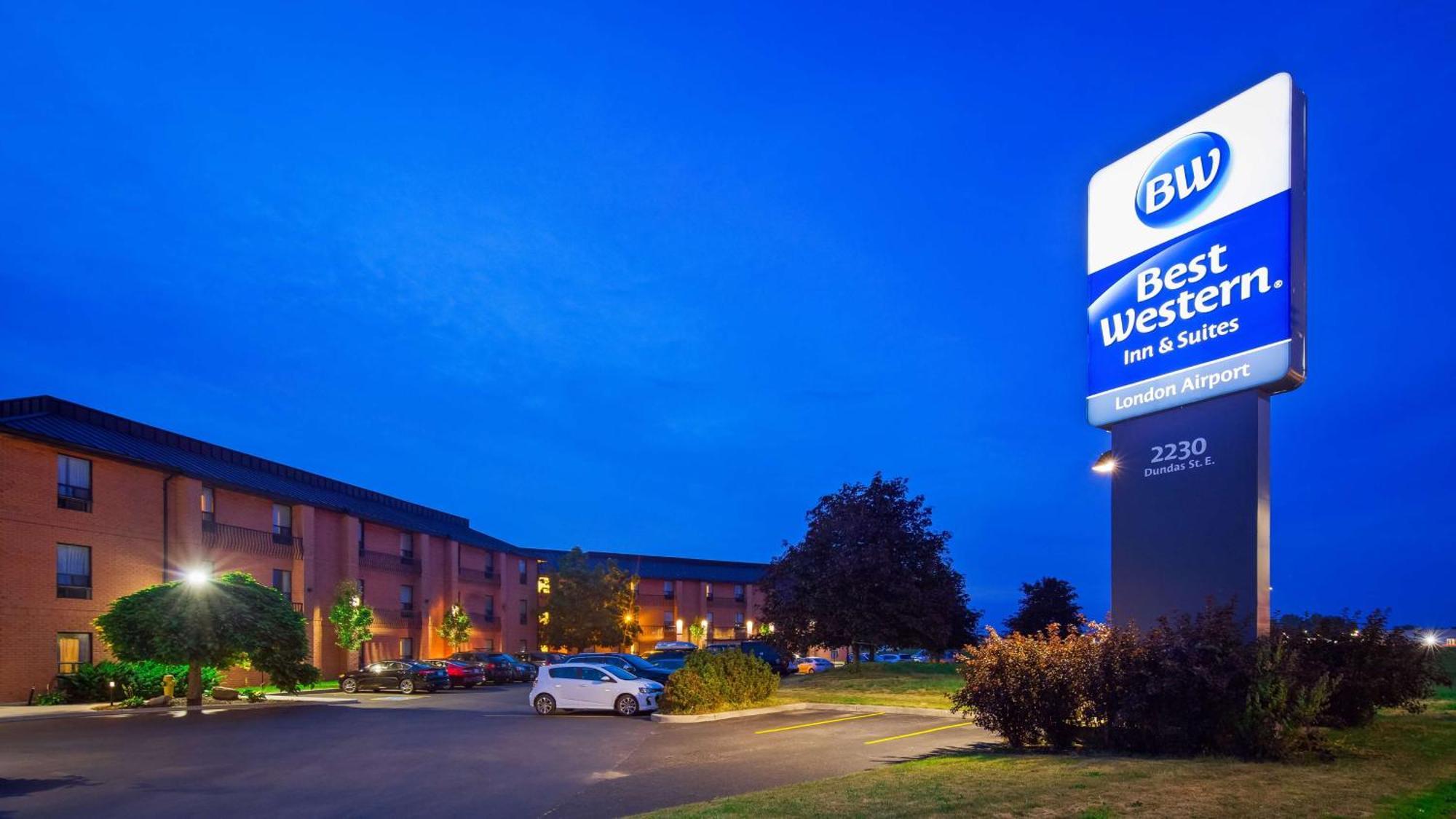 Best Western London Airport Inn & Suites Extérieur photo